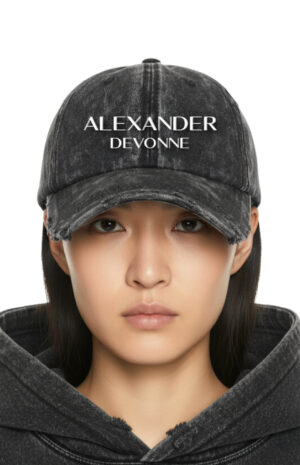 VINTAGE HAT MODEL
